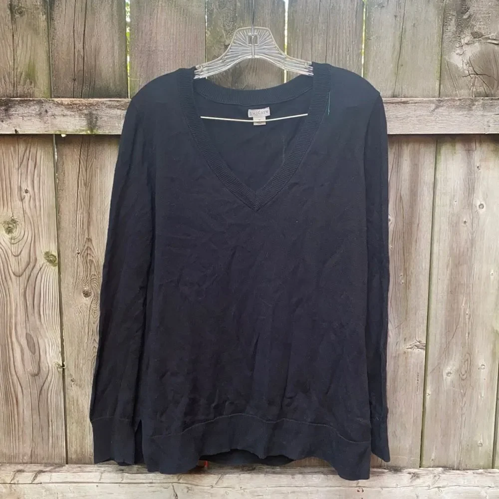 J.Crew V Neck Black Sweater sz. M